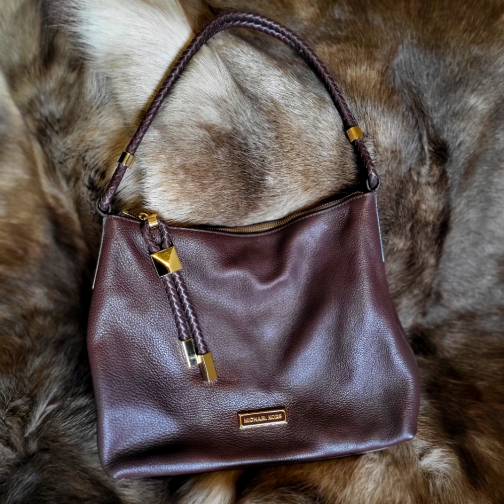 Michael Kors soft Leather Shoulder Bag with Gold Hardware